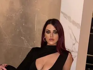 Myfreecams Live Sex Cam of Alessia_Bloom