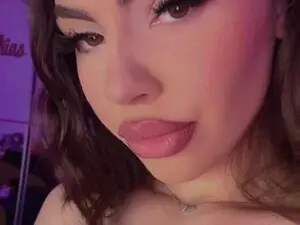 Myfreecams Sex Chat of YssaDiamonnd
