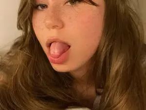 Myfreecams Live Sex Cam of KatiyaRomanov