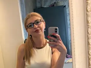 Myfreecams Best live sex cam show of AuraMilff