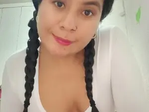 Myfreecams Nude Webcam of Paquitahot