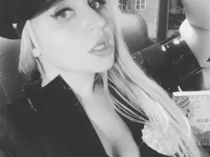 Myfreecams Sex Cam of Imthinkaboutu