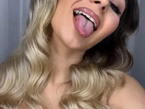 Myfreecams Private Sex Chat of AnniaSummer