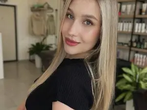 Myfreecams Live Porn of AliceGoldie