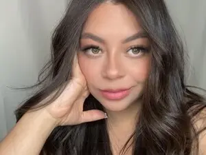 Myfreecams Sex Cam of Sarah_boneth