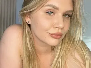 Myfreecams Adult Webcams of Hailey_Sky_