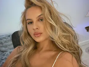 Myfreecams Live Sex Cam of Jewelles