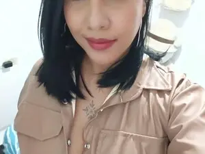 Myfreecams Sex Chat of QueenSquirt19