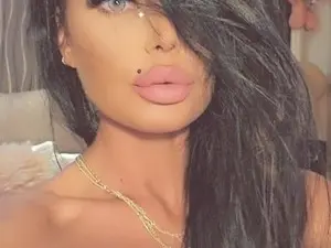 Myfreecams Sex Cam of Morrenna
