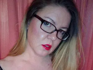 Myfreecams Adult Webcam of LovelyOljga