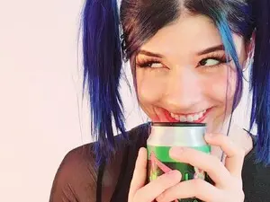 Myfreecams Live Porn of Agostinha_Red