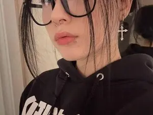 Myfreecams Watch Live Sex Cams of Bingebae