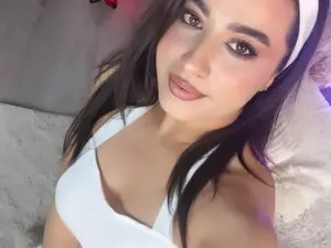 Myfreecams Free Porn Cam of AliceVergara