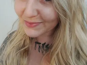 Myfreecams Nude Webcam of Embermae