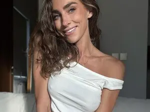 Myfreecams Sex Chat of HelloViv
