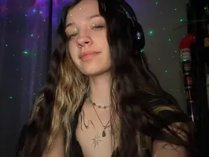 Myfreecams Free Porn Cam of hannahtaylor