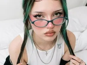 Myfreecams Live Porn of SweetiieVal