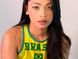 Myfreecams Live Sex of mia_mystic_