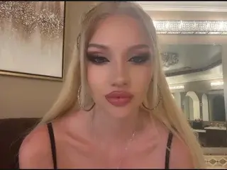 Streamate Nude Webcam of Emberreinn