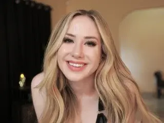 Streamate Private Sex Chat of pintsizedblonde