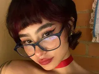 Streamate Free Live Porn of MeeyLee