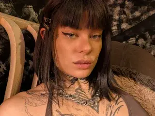 Streamate Live Sex Cam of LizzieRascalli