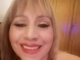 Streamate Adult Webcam of KLOEpiel