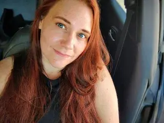 Streamate Live Sex Cam of Sneakydesire