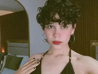 Streamate Live Sex Cam of Fernanda_indie