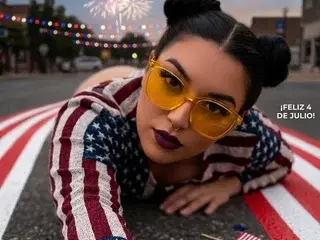 Streamate Private Sex Chat of EmilyRoussee_s