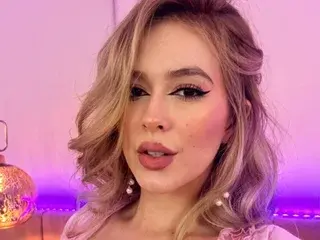 Streamate Best live sex cam show of AnnieAdam