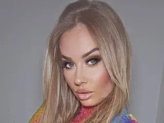 Streamate Nude Webcam of CarmelxAnderson