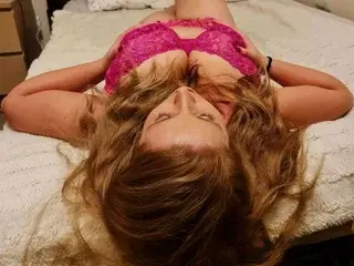 Streamate Private Sex Chat of 32hbusty