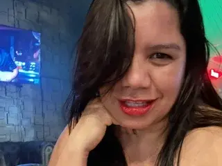 Streamate Free Porn Cam of MatureAnika
