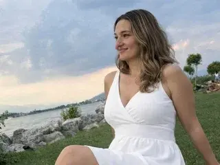 Streamate Live Sex Cam of Alexabecks