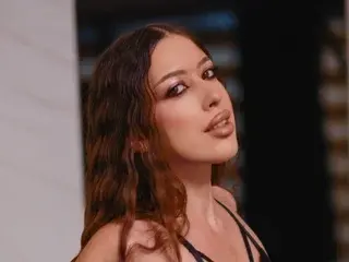 Streamate Watch Live Sex Cams of AlaraMyst