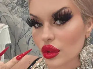 Streamate Free Live Porn of DiamondDollXX
