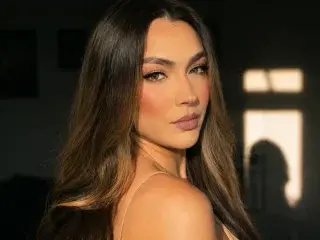 Streamate Sex Cam of AmberLewiis