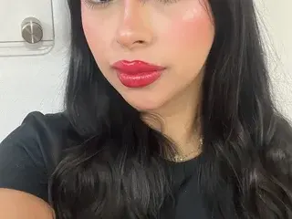 Streamate Free Porn Cam of Kiara_606