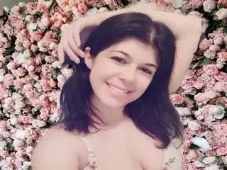 Streamate Free Live Porn of Diandra_More