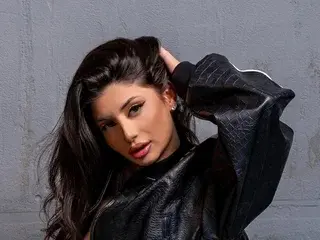 Streamate Live Sex Cam of Chloe_Sin