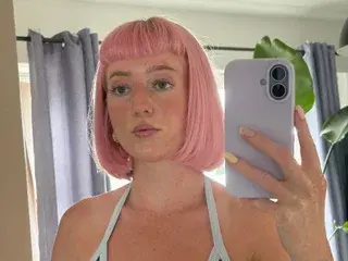 Streamate Sex Cam of LittlemisscuteypieX