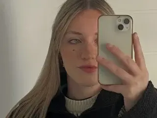 Streamate Sex Cam of EvelynBlond