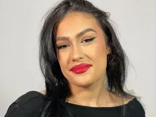 Streamate Free Porn Cam of VelvetRavenXX