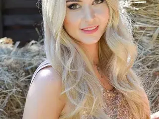 Streamate Private Sex Chat of MelanieSpaces