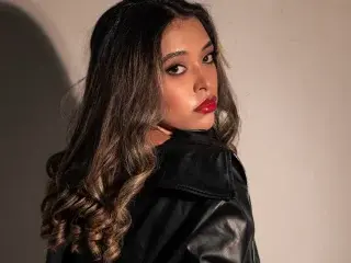 Streamate Live Porn of MiaCasttle