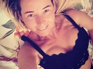 Streamate Best live sex cam show of xSWEET_EWAx