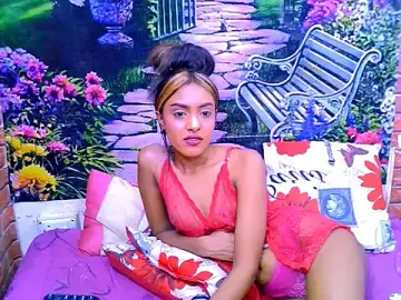 Stripchat Live Sex Cam of IndianPretty14u2Luv