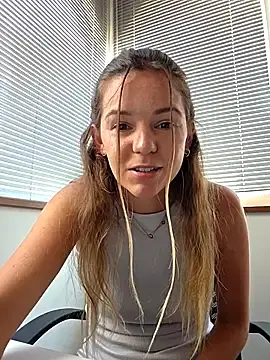 Stripchat Live Sex Cam of lucie_mehott