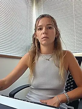 Stripchat Nude Webcam of lucie_mehott